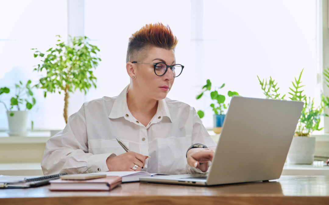 Edukacja STEM: Jak laptopy mogą wspierać naukę przedmiotów ścisłych
