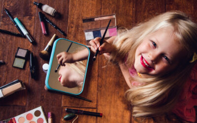 Własna kosmetyczka: 7 produktów, które powinny znaleźć się pod ręką małej elegantki